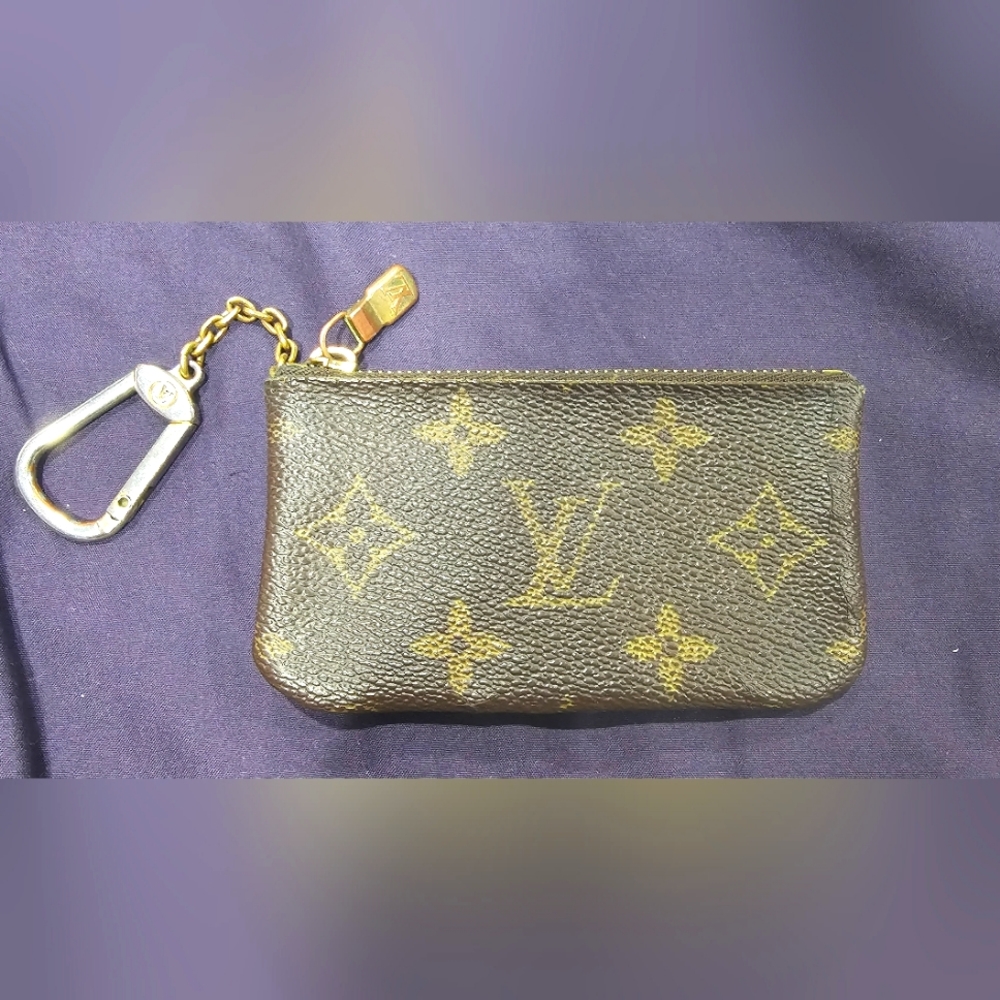 Authentic Louis Vuitton Key Pouch - Picture 6 of 7